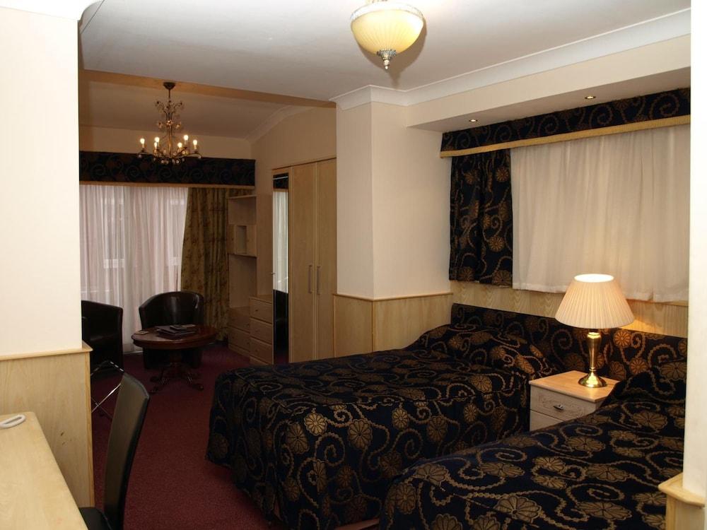 Clifton Park Hotel - Exclusive To Adults Литам Сент Аннс Екстериор снимка
